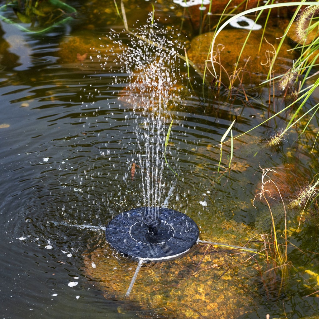 Solar Springbrunnen Ø 16 cm mit 7 verschiedene Düsen
