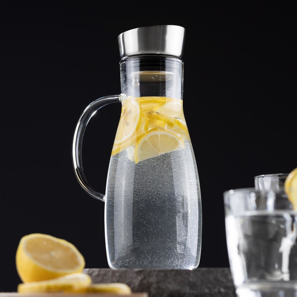 Wasserkaraffe mit Henkel 1,2 l mit Ausgießer, spülmaschinengeeignet – Galeriebild 1, Artikelnummer 18112