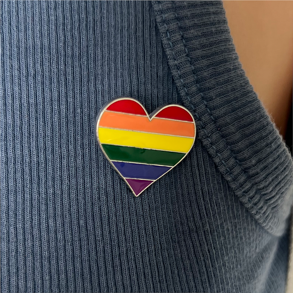Pride 8er Set Metall-Anstecker verschiedene Designs mit Regenbogen – Galeriebild 2, Artikelnummer 18037