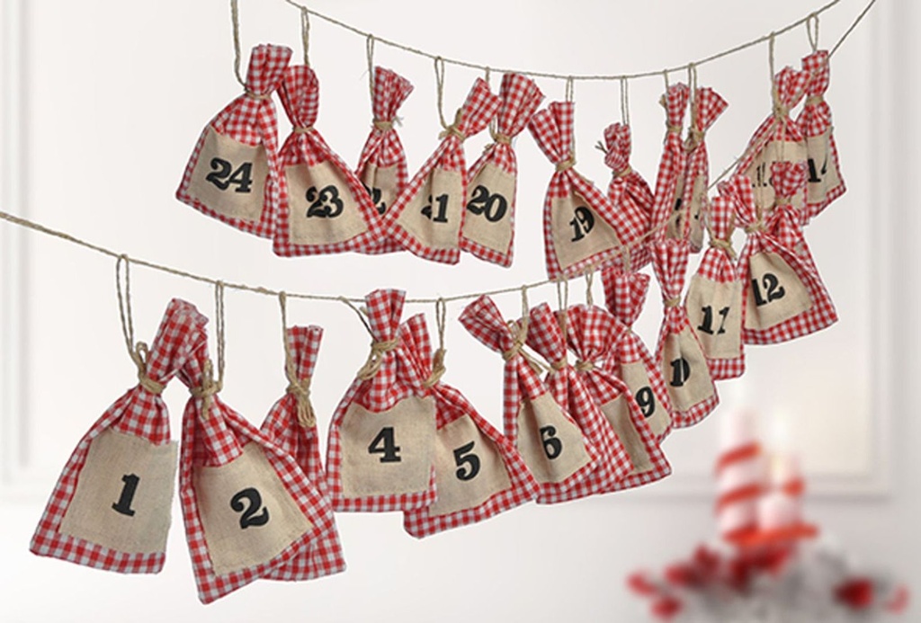 Adventskalender Weihnachten Kalender Advent rot/weiß karierten